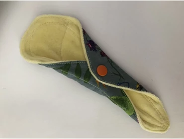 Tanga fazonú tisztasági betét